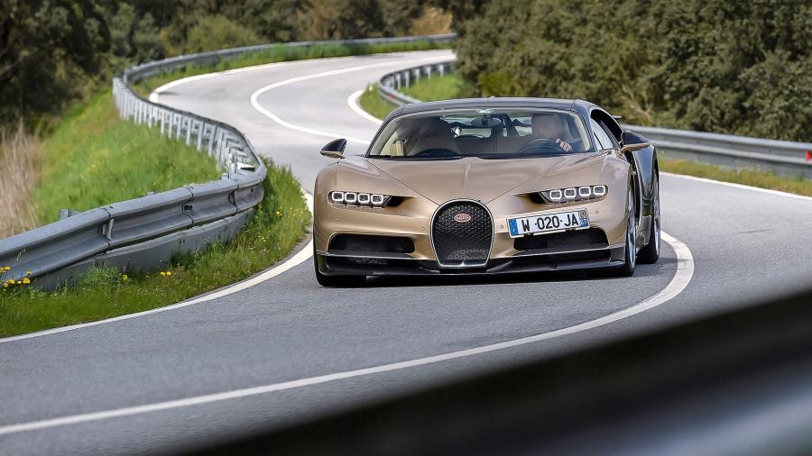  Bugatti Chiron 2017 года  (WW) (фото 37 из 67)